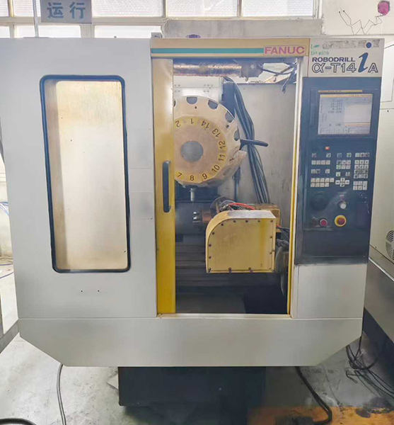 二手发那科ROBODRILL α-T14iA钻攻中心