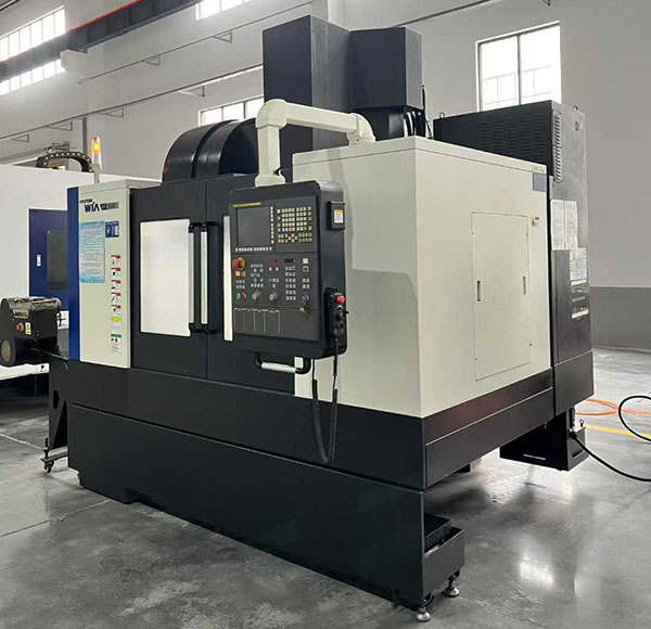 二手威亚KF5600立式加工中心