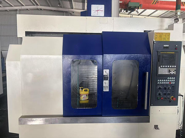二手东台 CMV-1050A 立式加工中心