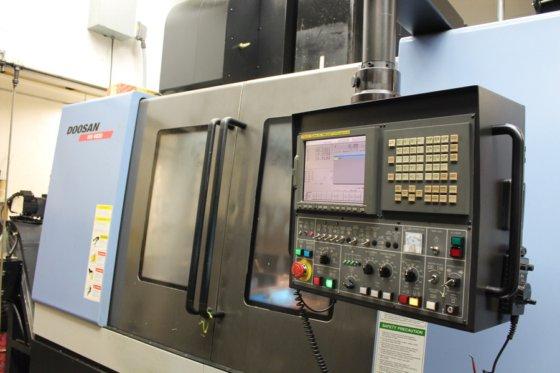加工中心 Doosan MV 4020 Machining Center