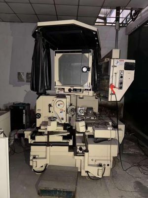 数控光学曲线磨床