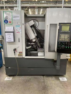 数控卧式滚齿机