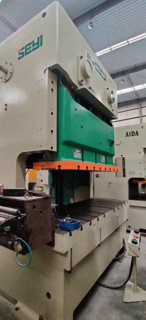 冲床 SEYI SN2-200