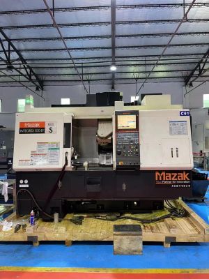 五轴五联动数控车铣复合加工中心