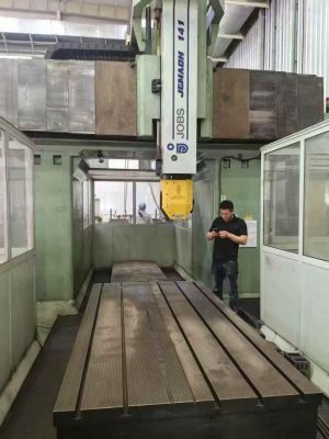 五轴龙门加工中心