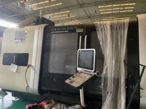 大型五轴车铣中心