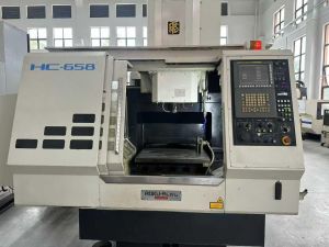 高速加工中心