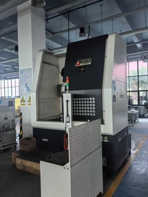 数控立式车床