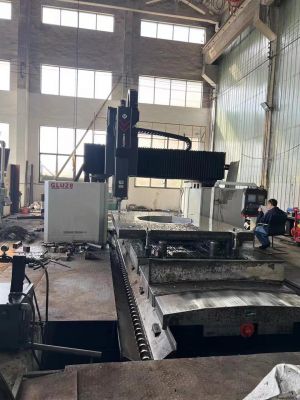 定梁龙门加工中心