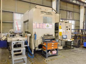 五轴卧式加工中心