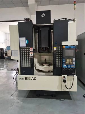 摇篮式五轴加工中心