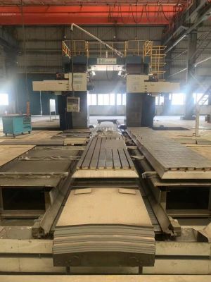 数控镗铣加工中心