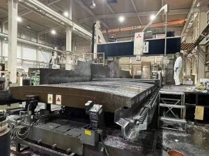 龙门五面体加工中心